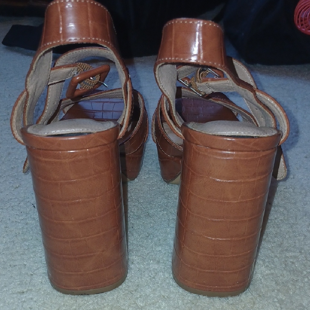 Limelight Brown Croc Skin Design Block Heels - Picture 3 of 6